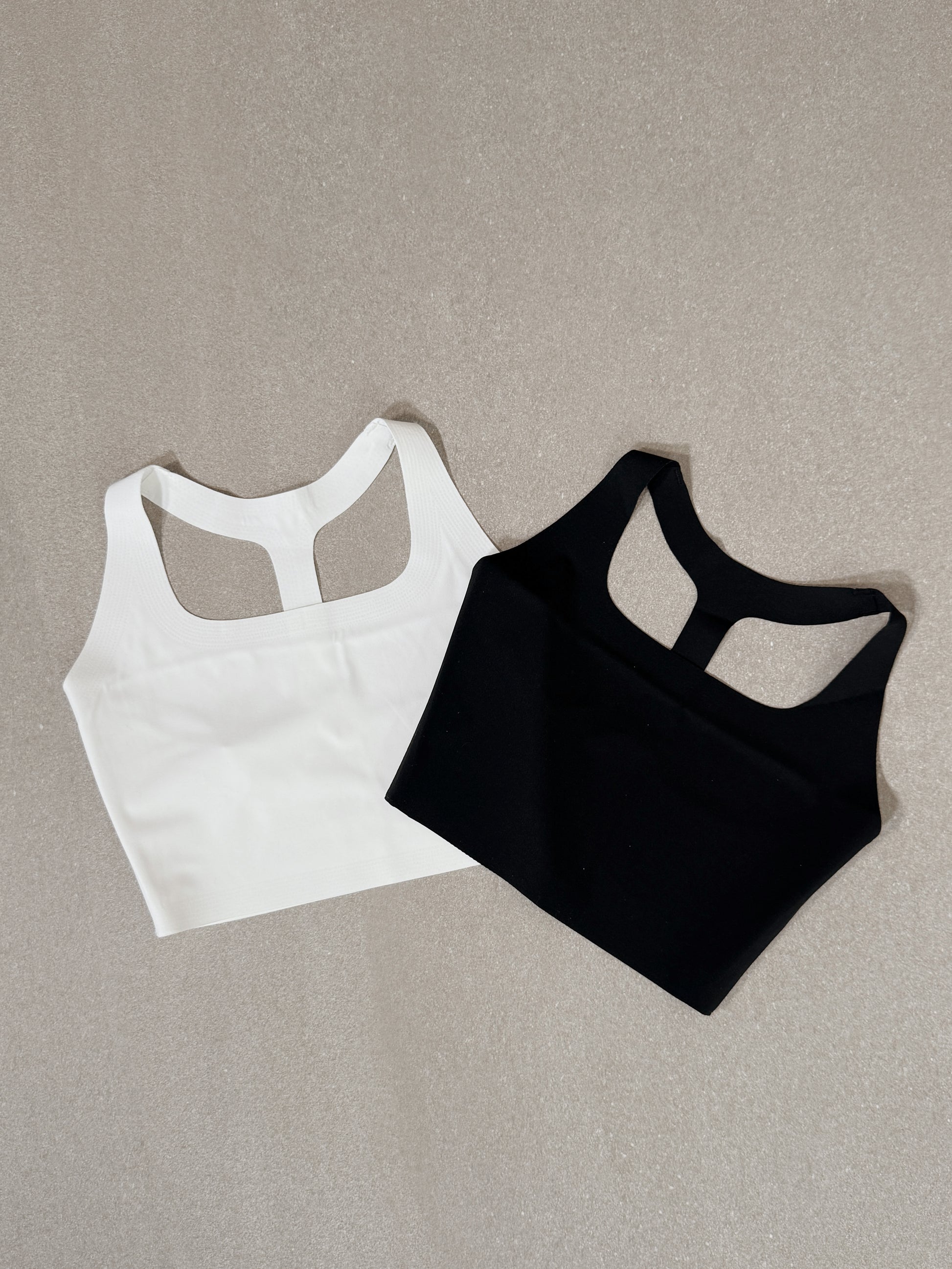 Arma tu kit X2 Top Free Skin ¡Elige color y talla!