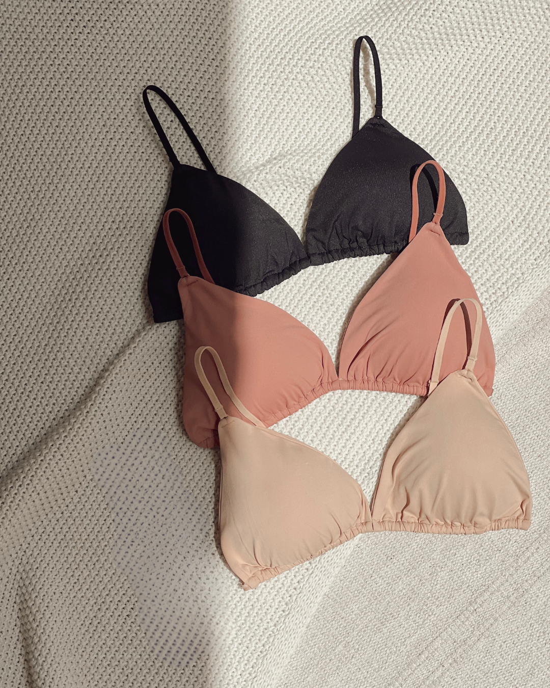 Arma tu kit X3 Top Triángulo ¡Elige color y talla!