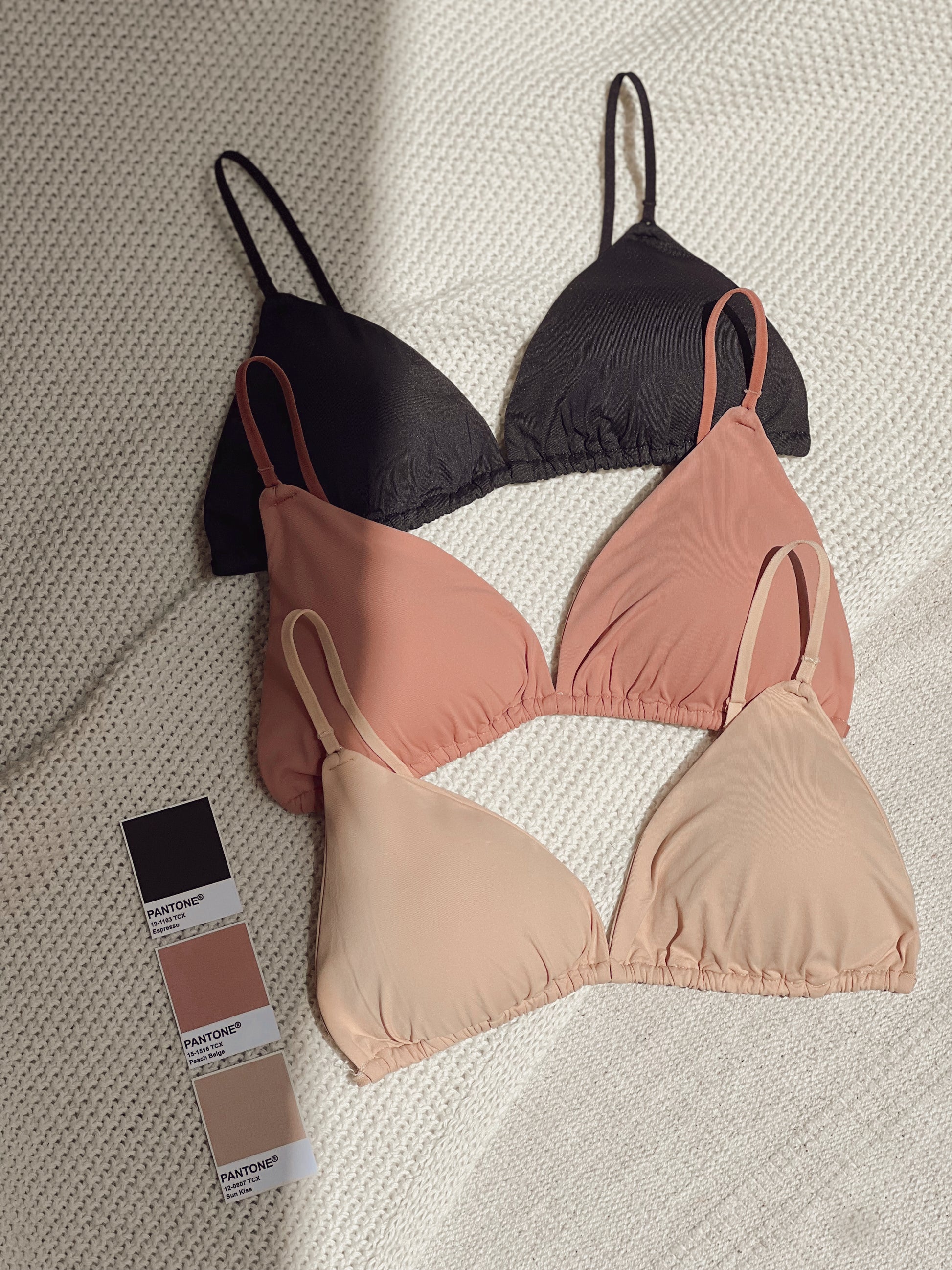 Arma tu kit X3 Top Triángulo ¡Elige color y talla!