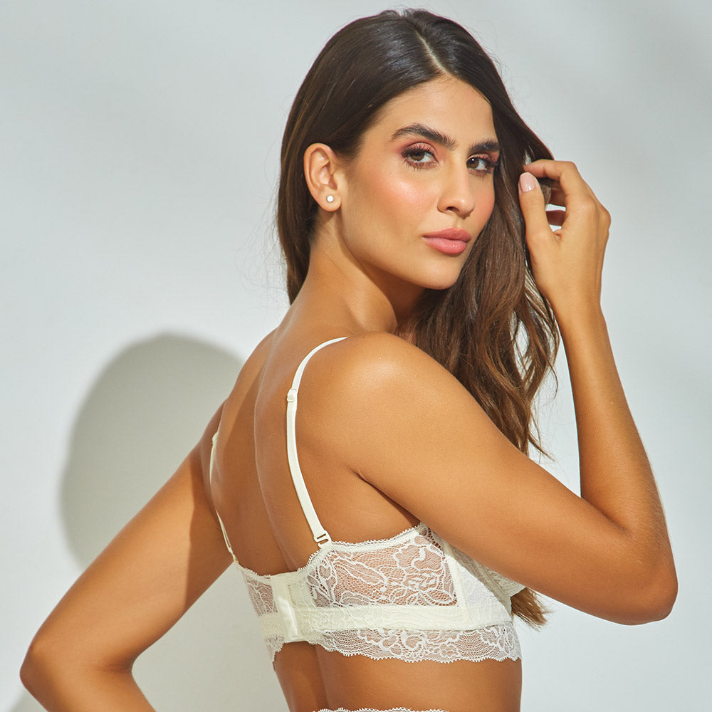 Kit Infinita No 4 (Bra Monarca + Panty Arena + Panty Aire + Regalo)