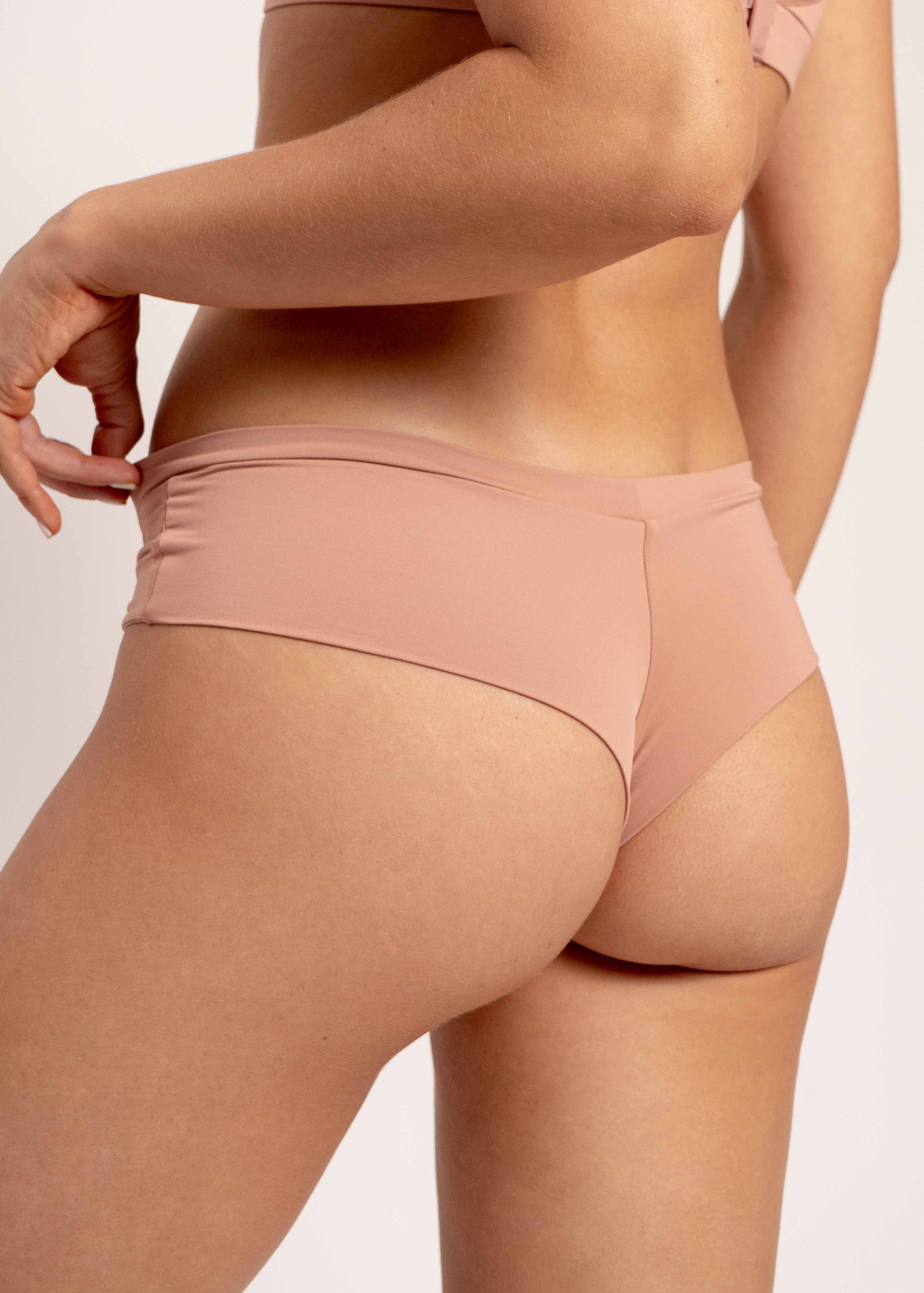 Kit Amor No 1 (Crop Top Noche + Panty Verano + Regalo)